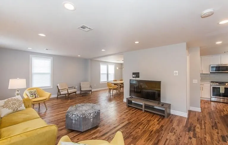 27 Center St #2 — Photo 7