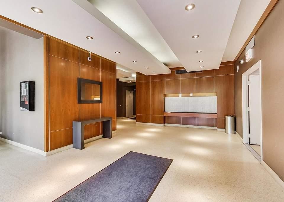 1st image of 450 W Briar Pl #G15