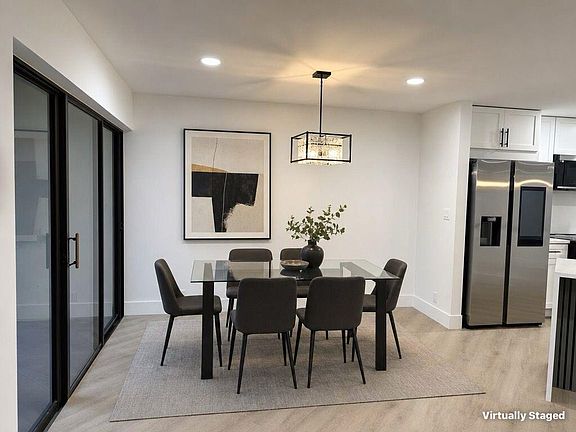 2nd image of 5900 Camino Del Sol #306