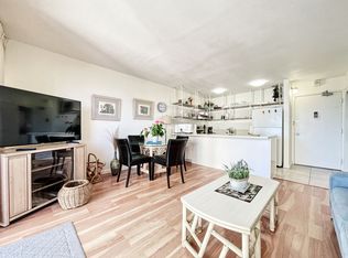 2140 Kuhio Ave APT 2304, Honolulu, HI 96815