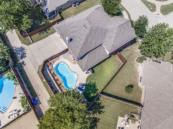 4th image of 828 Cedarbluff Dr