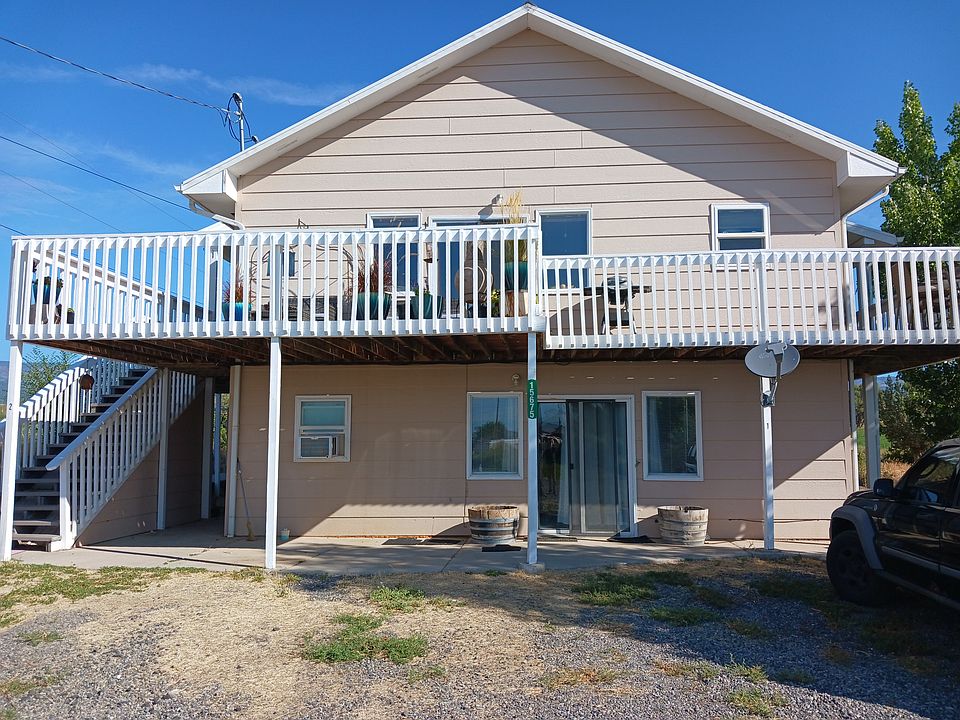 Parking area and entrance via sliding glass door