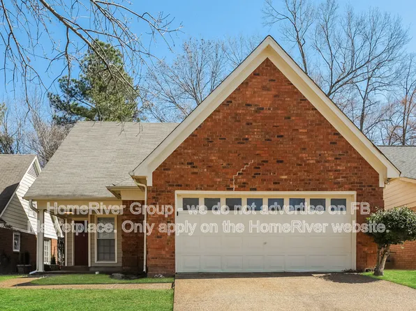 2426 Lake Edge Dr, Cordova, TN 38016