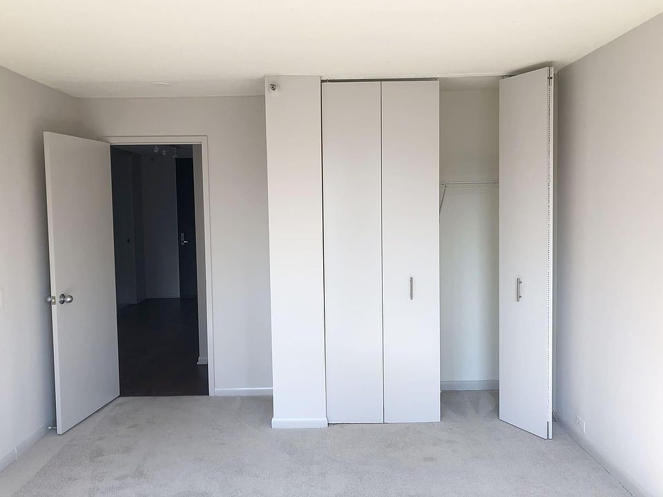 1st image of 340 E Randolph St #2219