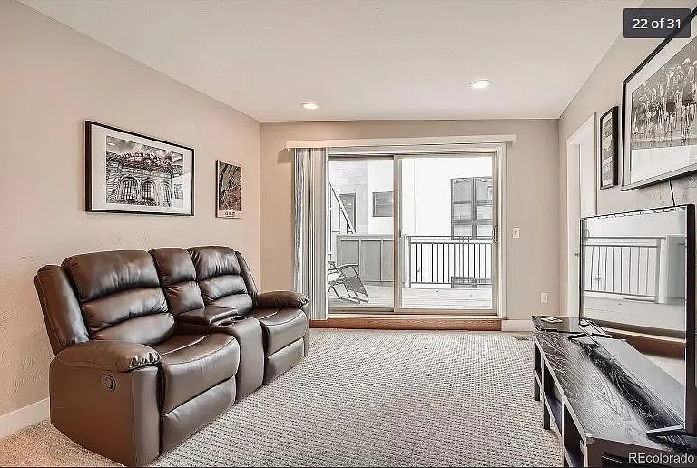 1223 N Perry St — Photo 21