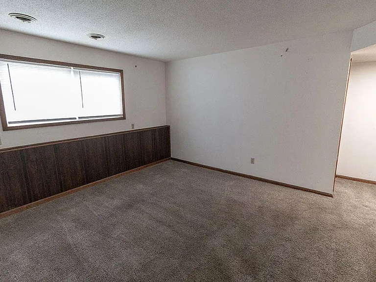 2908 Leeway Dr #D — Photo 2