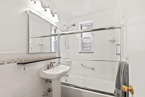 Sold by Douglas Elliman | media 41