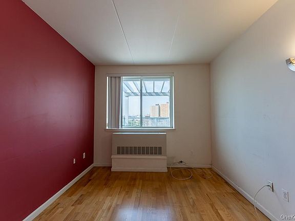 5th image of 853 Macy Place #7E