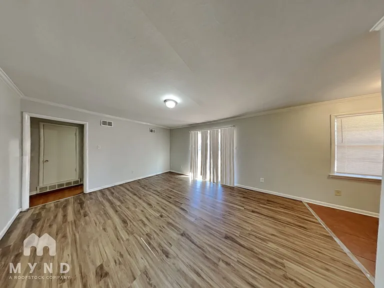 3020 Elgin Dr — Photo 7
