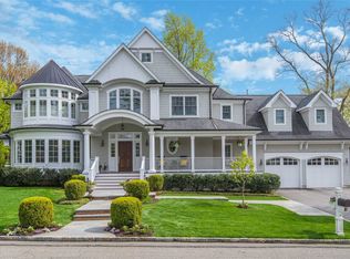 2 Meadowfarm Ln, Cold Spring Harbor, NY 11724