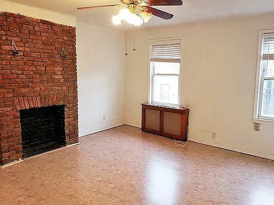 3rd image of 280 Devoe St Floor 3