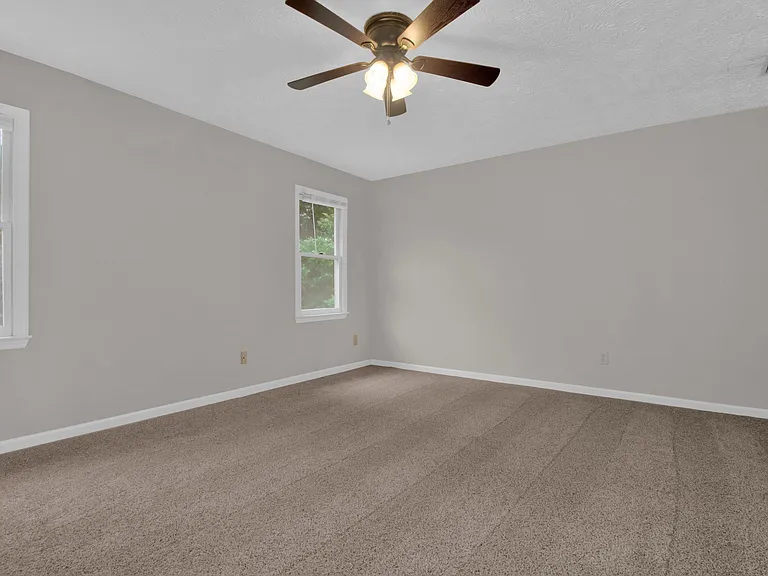 1717 Nuthatch Rd — Photo 13