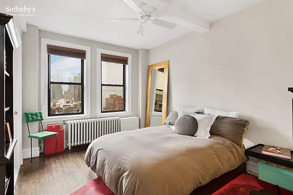 Sold by Sotheby's International Realty | media 5