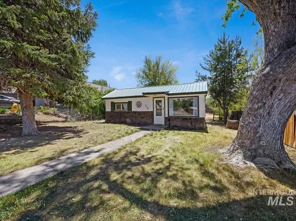 320 E North St, Hagerman, ID 83332