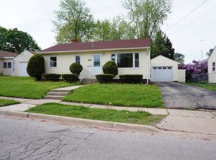 311 Zengele Ave, Aurora, IL 60505