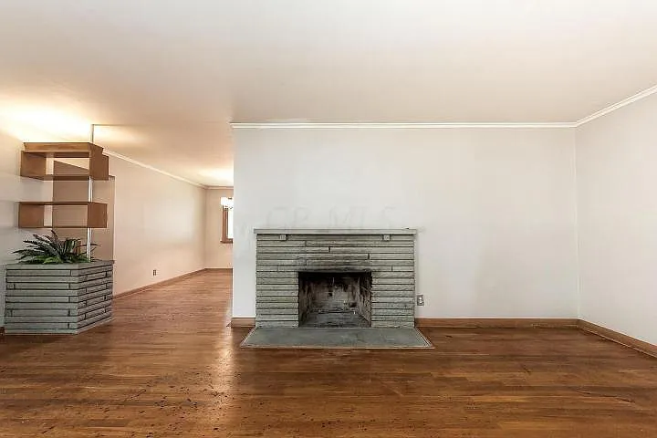 981 Hartford St — Photo 6