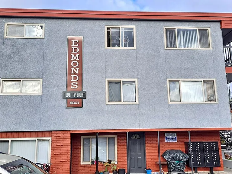 Edmonds 28 — Photo 13