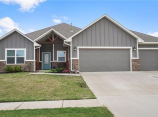 9608 Sullivan Ave, Yukon, OK 73099