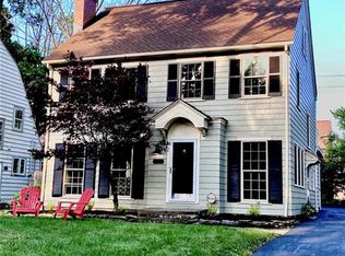 3289 Grenway Rd, Shaker Heights, OH 44122