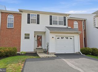 159 Hampshire Dr, Sellersville, PA 18960