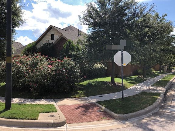 2nd image of 2408 Santa Clara Ln