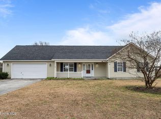 128 Annie Rd, Richlands, NC 28574