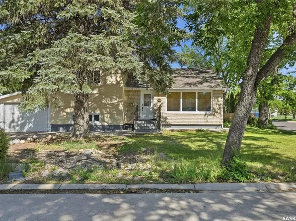 49 SCOTT STREET, Regina, SK S4S 4A1