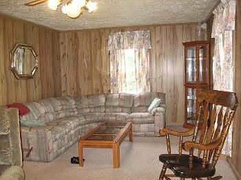 2nd image of 805 6th St