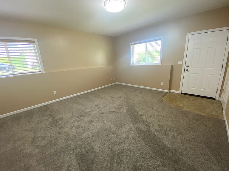 2070 Bald Eagle Ct #2070 — Photo 9