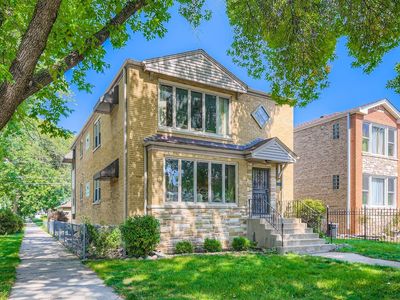4924 W Montrose Ave, Chicago, IL, 60641