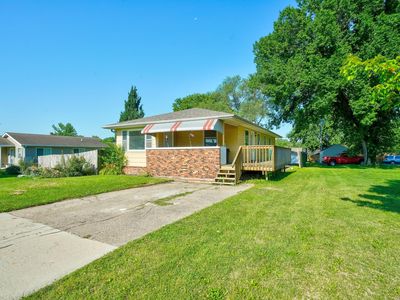 2002 Lincoln Blvd, Muscatine, IA, 52761