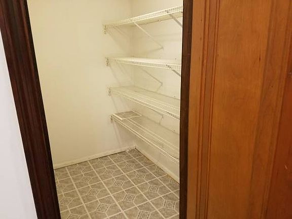 4th image of 5407-5411 S Grand Blvd #5409