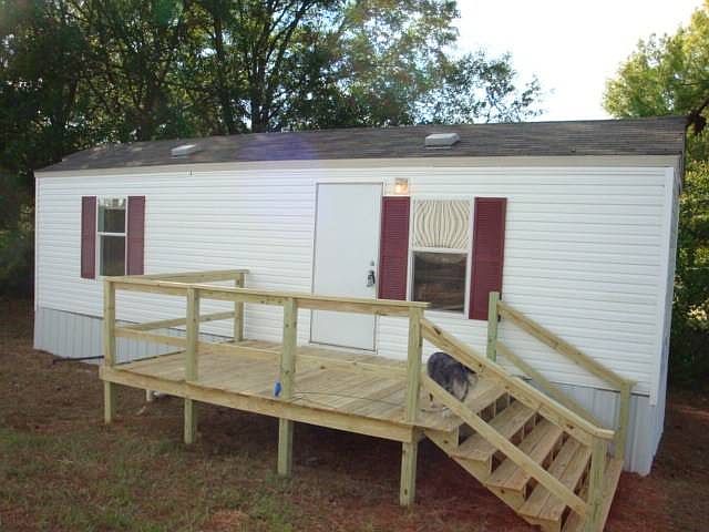 Vinyl siding and shingled roof