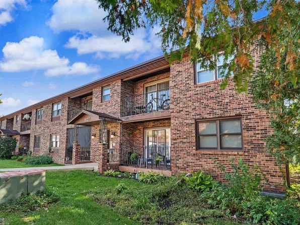 1127 Flammang Dr APT 4, Waterloo, IA 50702