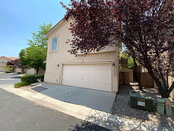 2nd image of 2101 Altura Verde Ln NE