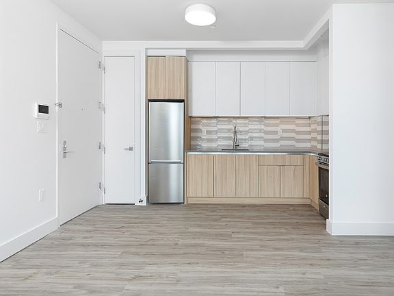 3rd image of 584 4th Ave APT 606