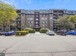 2817 Jermantown Rd APT 103, Oakton, VA 22124