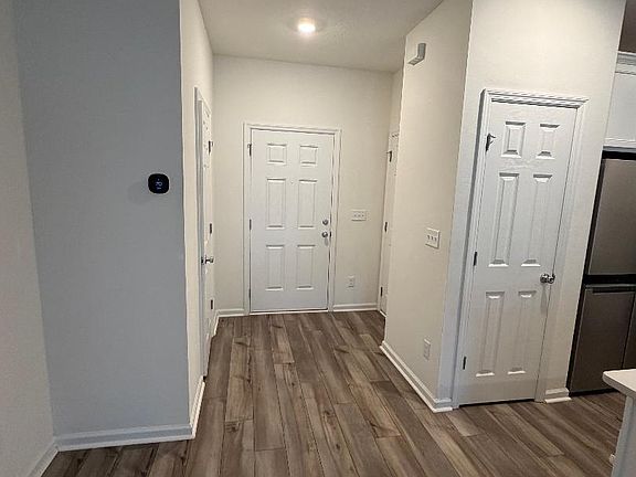 3rd image of 129 Beach Palm Ct