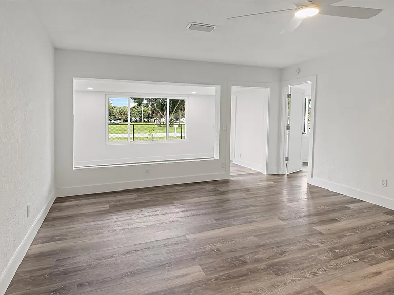 768 22nd Pl — Photo 18