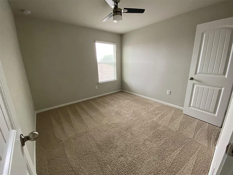 2205 Bettylou Ln — Photo 11