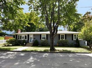 5 Briarcliff St, Worcester, MA 01602