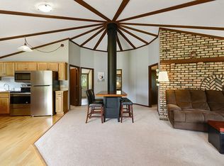 15910 12th Ave N, Plymouth, MN 55447