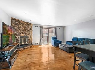 2423 5th St #2, Fort Lee, NJ 07024