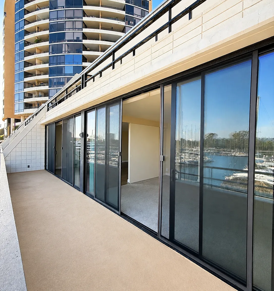 The Marina City Club - Apartments — Photo 1