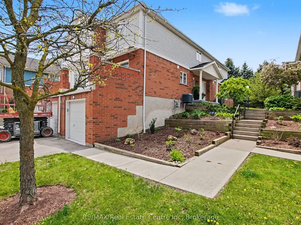 941 Gordon St #48, Guelph, ON N1G 4R9