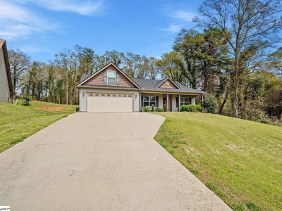 169 Highland Way, Taylors, SC, 29687