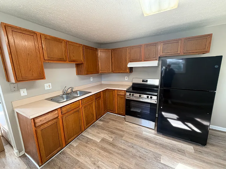 1307 E Market St #1 — Photo 2