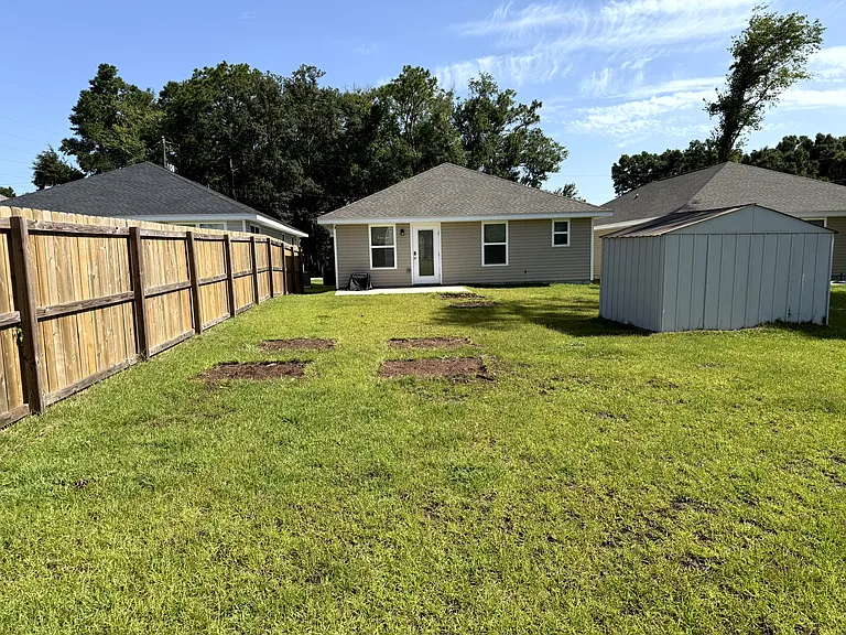 1333 Fairchild St — Photo 17