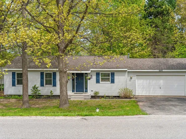 3270 English Woods Dr, Traverse City, MI 49686