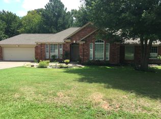 810 Robindale Ln, Fairfield, TX 75840